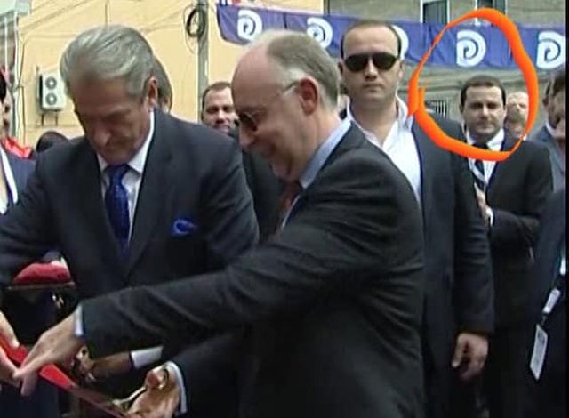 BLOKIMI I FLUTURIMEVE/ Kryebllokuesi i Rinasit: Shteti shqiptar pagoi 57 mijë euro bursë për vëllanë e Jorida Tabakut