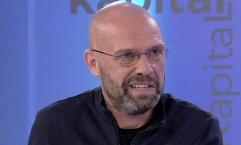 I VETMI QË MBËSHTET BASHËN/ Manjani: Ka fituar përvojë, nuk ia vlen të largohet. S’ka mbetur njeri tjetër në PD
