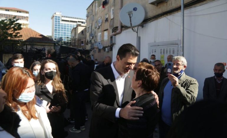 HUMBJA E PD NË ZGJEDHJE/ Kulluri: Lulzim Basha ka marrë lekë pallatesh për listat…