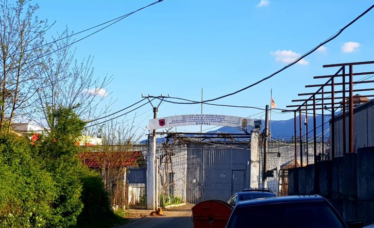 PROCESI ZGJEDHOR/ Votojnë 52 nga 79 të burgosurit në Burgun e Sigurisë së Lartë në Burrel