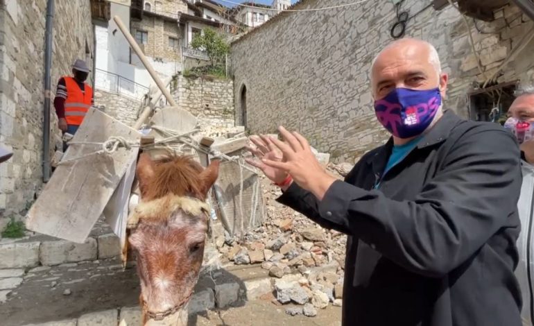 BATUTAT/ Rama krahëson mushkat: Kë zgjidhni ju, e shikoni nga ngjyra? Merrni të parin…