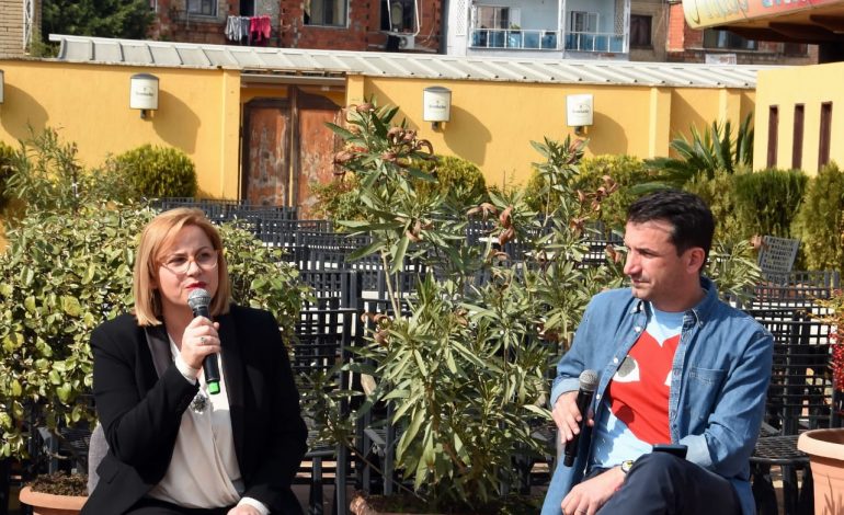 PREZANTON KANDIDATEN E NJËSISË 3 NË TIRANË KLODIANA FERHATI/ Veliaj: Nuk do ketë historia vend për Sali Berishën