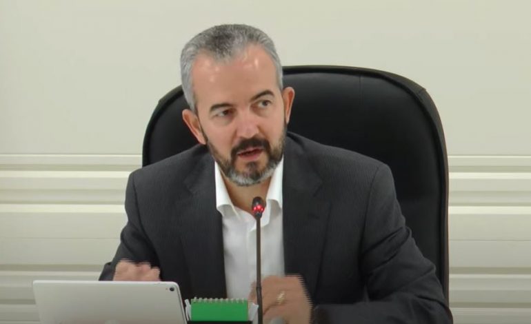PRIMTIMI I FLETËVE TË VOTIMIT/ Celibashi: Kemi kontaktuar kompaninë sllovene, i qëndrojnë afateve të kërkuara nga ne