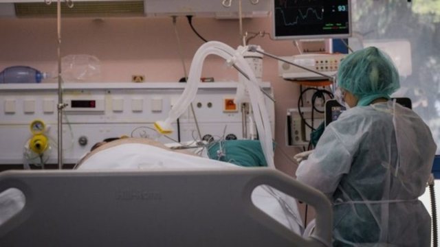 NUK DURONTE ZHURMËN E APARATIT TË FRYMËMARRJES/ Shqiptari vret grekun e intubuar, i heq prizën
