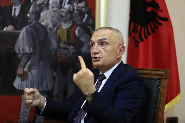 REAGIMI/ Mediat ndërkombëtare: Presidenti i Shqipërisë akuzon rëndë ambasadoren amerikane në shfaqjet televizive