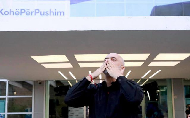 PUBLIKON PAMJET E RINDËRTIMIT/ Rama: 3 herë më shumë punë, për t’ju kthyer borxhin e madh (VIDEO)