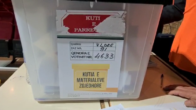 NDODH EDHE KJO/ Kutia e votimit në Finiq gjendet e hapur, janë zhdukur mbi 500 fletë