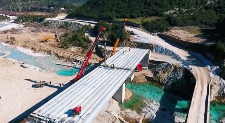 “PAS 100 VJETËSH PRITJE E PREMTIMESH”/ Rama: Po merr formën e saj të plotë Rruga e Lumit të Vlorës