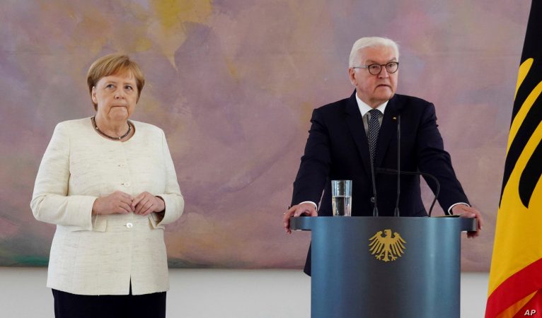 GJERMANIA PËRKUJTON VIKTIMAT NGA COVID-19/ Presidenti Steinmeier: T’u themi lamtumirë me dinjitet…