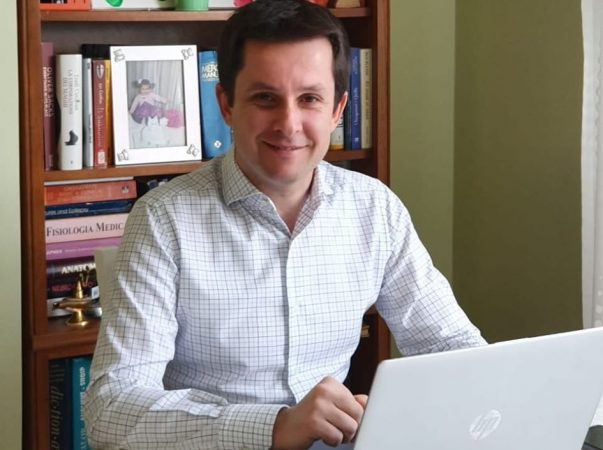 PUBLIKON STUDIMIN DHE JEP LAJMIN E MIRË/ Mjeku Alimehmeti: Asnjë vdekje nga riinfektimi, vetëm…