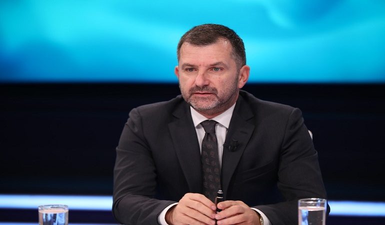 DEBATI/ Andi Bushati: PD t’i bëjë g*jore Ramës, më plasi mua ç’do bëjë, ai njeri po na përdhunon të gjithëve