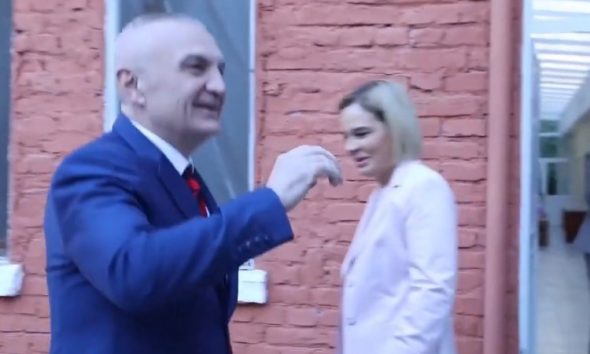 LSI E NDËSHKUAR NGA EXIT POLLET/ Monika Kryemadhi SMS ndjekësve: Kemi marrë 25 mandate