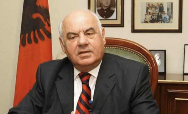 ZGJEDHJET/ Apeli i Alfred Moisiut: Partitë nuk mund të zëvendësojnë institucionet dhe ta kthejnë demokracinë…