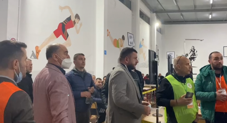 ZGJEDHJET/ Procesi i numërimit në Durrës, ja si ndahet REZULTATI deri tani