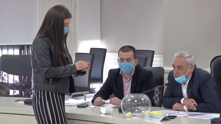 ANKIMIMI I PS/ KAS hedh shortin për fletën e votimit të 25 prillit, ja kush u zgjodh relator