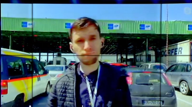 ZGJEDHJET/ Fluks në Morinë, shqiptarët e Kosovës me nënshtetësi shqiptare votojnë (VIDEO)