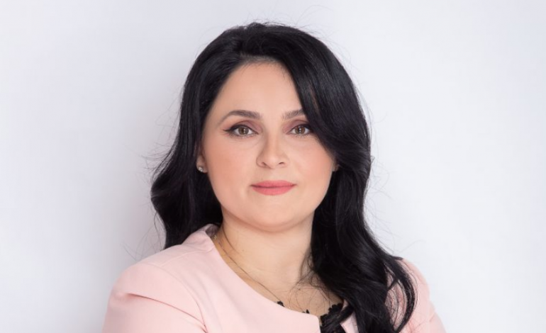 INTERVISTA/ Teuta Ramaj: PS ka treguar përgjegjshmëri, ja pse dua mbështetjen e vlonjatëve