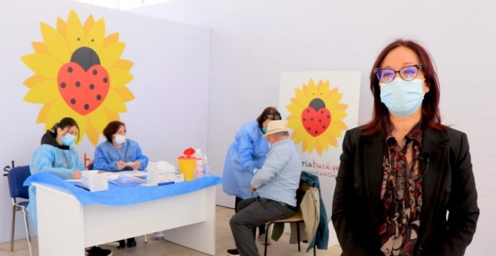 “JAVA E ARDSHME NIS ME…”/ Durrësi arrin shifrën e 14 mijë vaksinimeve në total