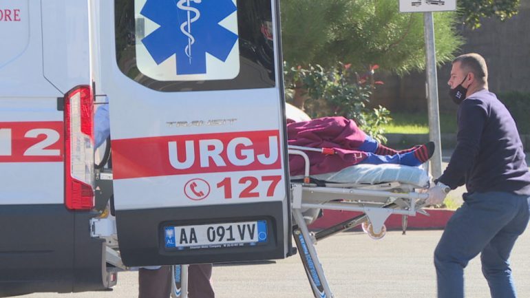 DALIN SHIFRAT E COVID-19/ 128 RASTE të reja dhe ja sa HUMBJE jete ka pasur gjatë 24 orët e fundit