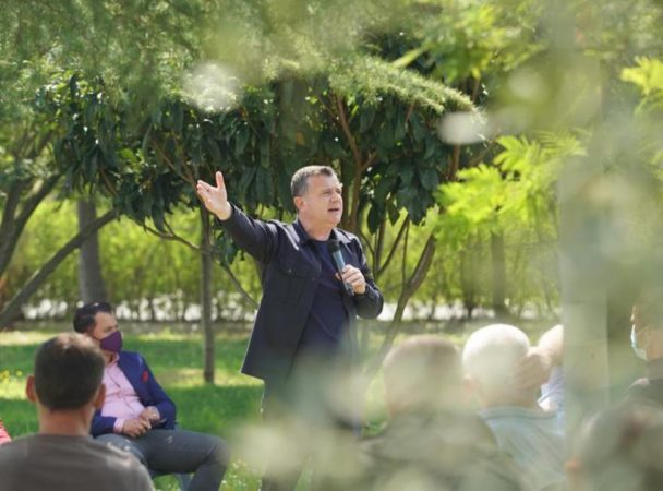 TAKIM ME BANORËT NË PAPËR/ Balla: Rama e ka kthyer Shqipërinë në faktor të rëndësishëm në Ballkanin Perëndimor
