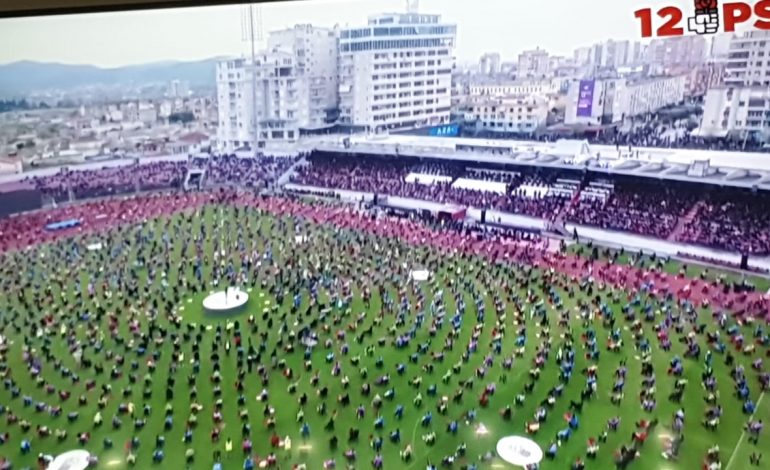 PAMJET/ PS miting përmbyllës në “Elbasan Arena”. Mbështetësit nuk i nxë stadiumi, vendosen monitorë të për ata që e ndjekin nga jashtë