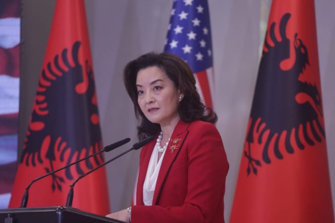DEKLARATA SKANDALOZE E MZIUT/ Reagon Kim: Jo Elbasani i dytë. Ditët e grupeve të armatosura i përkasin…