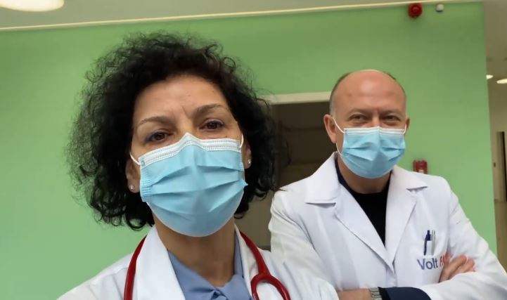 PEDIATRIA E RE NË QSUT/ Manastirliu publikon VIDEON e mjekëve: I kanë dhënë aq shumë Tiranës dhe të gjithë Shqipërisë për shëndetin e fëmijëve tanë