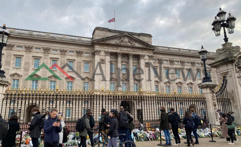 PAMJET NGA LONDRA/ Ndërron jetë princi Philip, ja çfarë ndodhi sot në “Buckingham Palace”