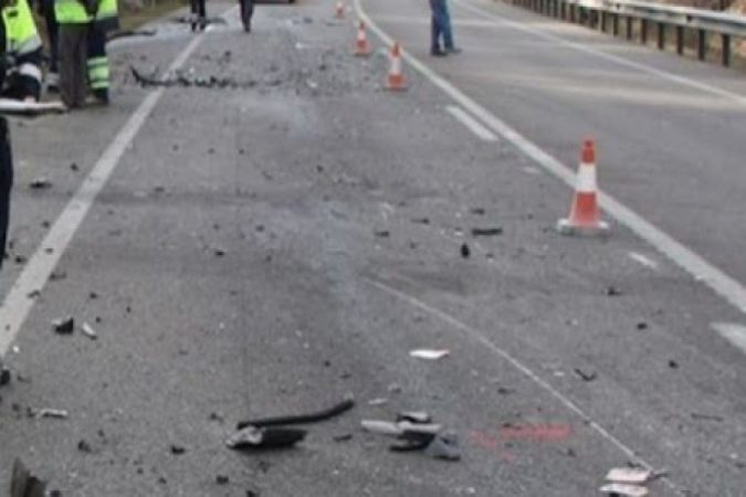 AKSIDENT NË VLORË/ Plagoset rëndë një prej pasagjerëve, dërgohet menjëherë në spital