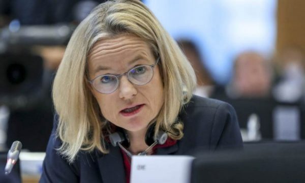 ALBIN KURTI VOTOI NË SHQIPËRI/ Von Cramon: Nuk do të reflektojë në dialogun Kosovë-Serbi