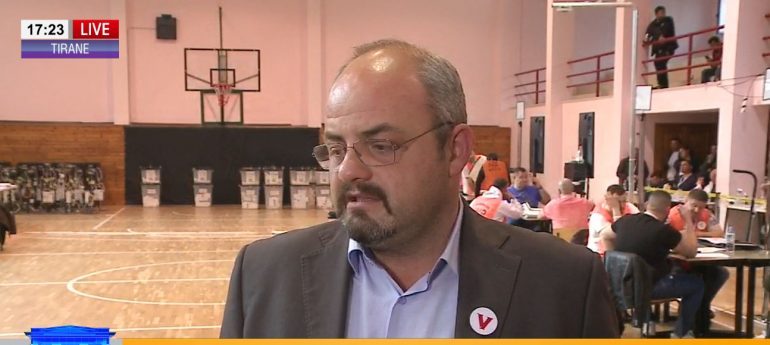 PAS DËSHTIMIT TË VETËVENDOSJES NË TIRANË/ Bojken Abazi akuzon: PS e PD po me vjedhin votat