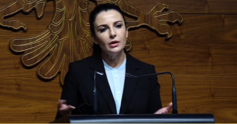 GREVA E ALBCONTROL/ Balluku: Shteti nuk ka involvim financiar me kompaninë, rrogat momentalisht i kanë…