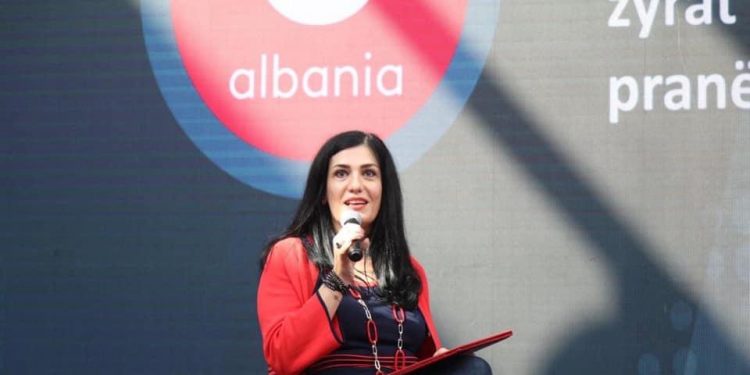 PLATFORMË UNIKE/ Karçanaj: e-Albania është pasuri kombëtare, kurseu qindra vite pritje në radha