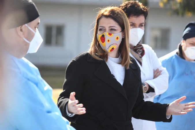 “NË FUNDJAVË NIS VAKSINIMI I OPERATORËVE TURISTIKË”/ Manastirliu: Arsyet pse duhet të votoni PS-në më 25 prill