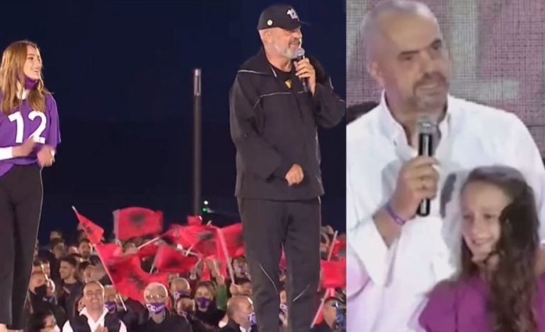 “ÇFARË I PREMTOVA NË 2013″/ Rama sjell të ftuarën speciale në Vlorë: Ajo goca e vogël është bërë kjo vajza e gjatë që…