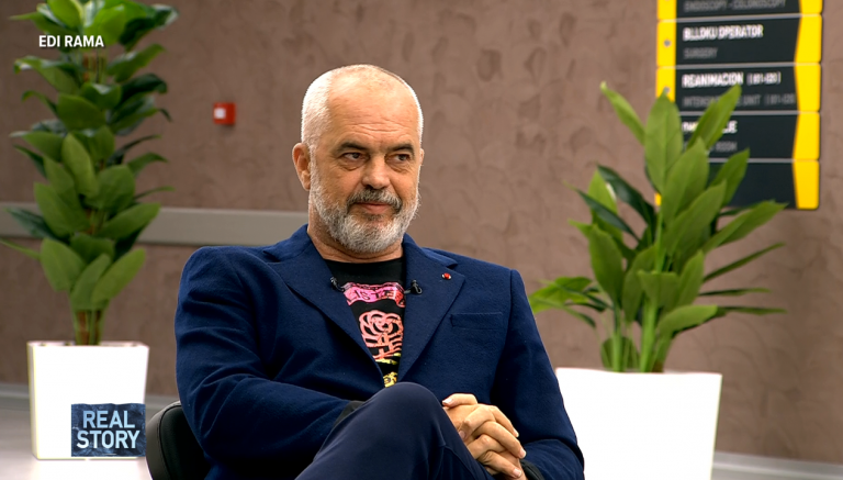 PUBLIKON DOKUMENTARIN/ Nga kujtimet si ministër i Kulturës tek vitet si kryeministër, Rama: Për çmimin e suksesit, ‘gjak, djersë dhe lot’