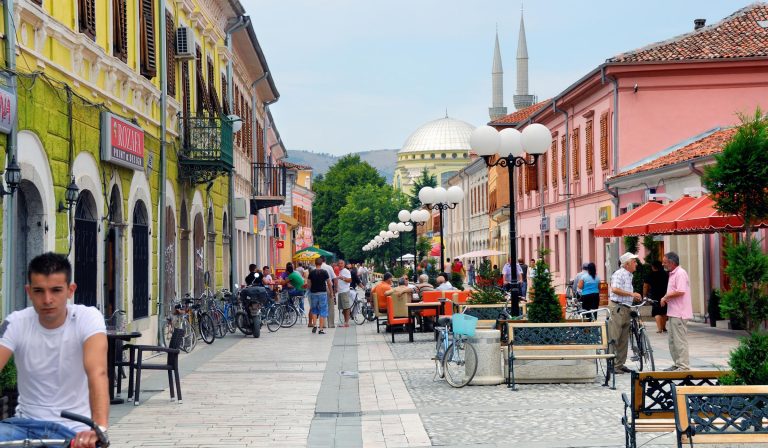 SONDAZHI PËR SHKODRËN/ PD thellon diferencën me PS, Topalli merr 1 MANDAT