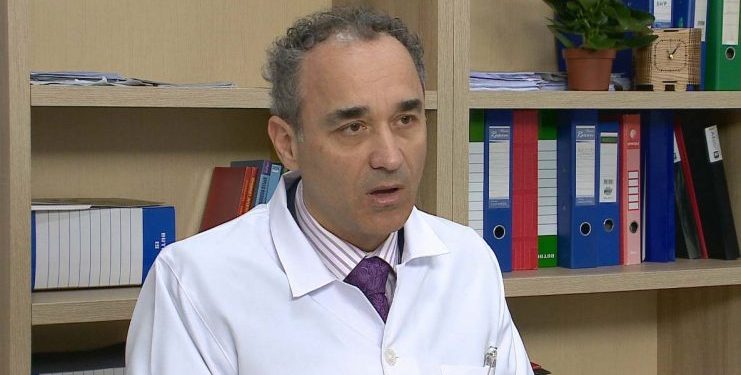 VAKSINAT DHE RREZIKU I FUSHATËS/ Stroni flet për uljen e shifrave: Gëzohuni, por…