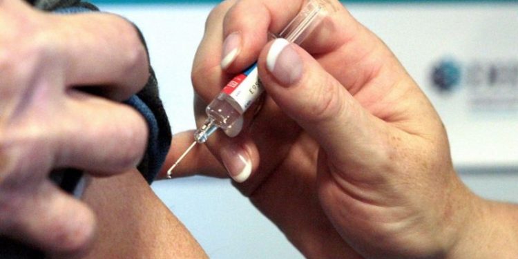 PANDEMIA/ Qeveritë europiane, përpjekje për përshpejtimin e vaksinimit