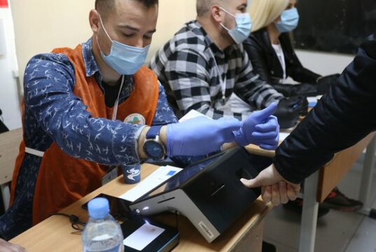 ZGJEDHJET/ KQZ: Ja sa është pjesëmarrja në votime deri në orën 13:00