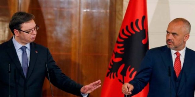 “JAM KRENAR QË JAM PENGESA E TYRE…”/ Vuçiç i ngre “topin” opozitës shqiptare, deklaratë pro-Ramës që t’i prishë imazhin