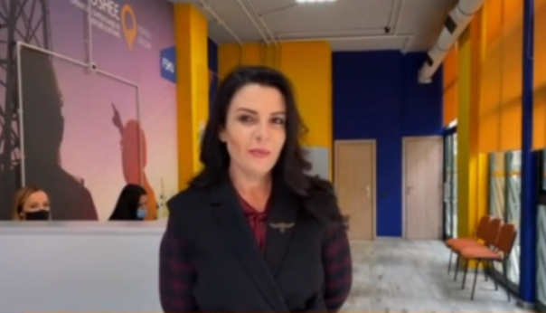 “KUKËSI, FAQE E RE NË HISTORIKUN E SHQIPËRISË”/ Balluku: Nesër nis vaksinimi i…