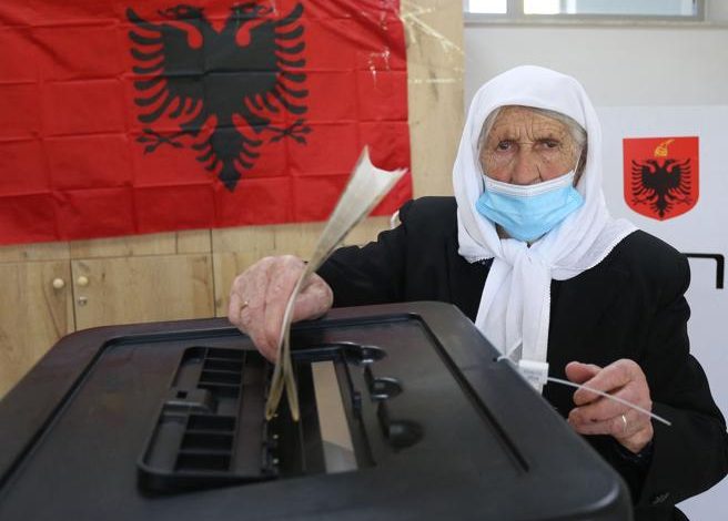 ZGJEDHJET 2021/ “Corriere Della Sera”: Garë kokë më kokë mes PS-së dhe PD-së, Parlamenti mund të ndahet në mes