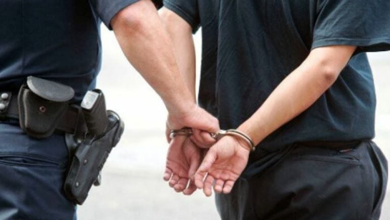 E RËNDË/ Dhunohet me sende të forta 62 vjeçarja në Lushnje, arrestohet kunati i saj