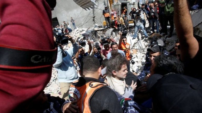 KONFLIKTI NË LINDJEN E MESME/ Zyrtarët e Gaza-s: E diela dita më e përgjakshme, janë vrarë gra e fëmijë