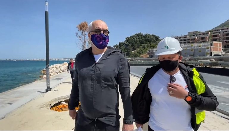 INSPEKTIM NË LUNGOMARE 2 NË VLORË/ Rama: Vijon puna papushim për ta pritur sezonin turistik, me një plazh të ri… (VIDEO)