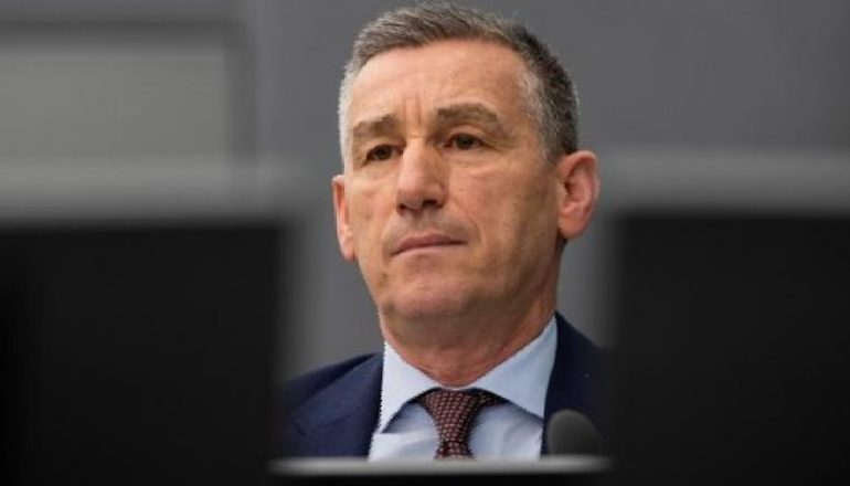 KADRI VESELI KTHEHET NË KOSOVË/ Ja ARSYEJA pse lirohet nga burgu i Hagës