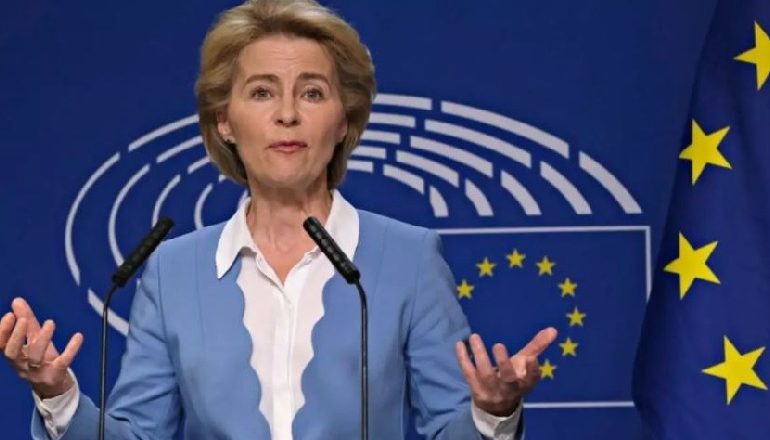 VAKSINIMI/ Kryekomisionerja von der Leyen: BE vaksinon çdo sekondë 30 qytetarë kundër COVID-19, kemi…