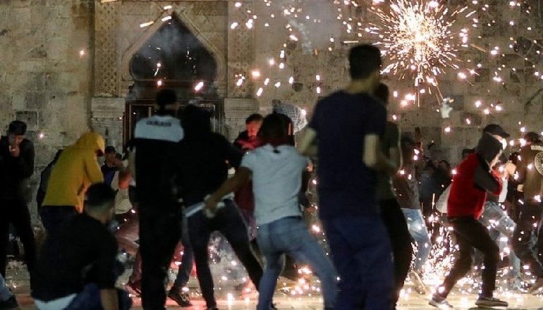 TENSION NË JERUSALEM/ 205 të plagosur nga përleshja mes palestinezëve dhe policisë izraelite