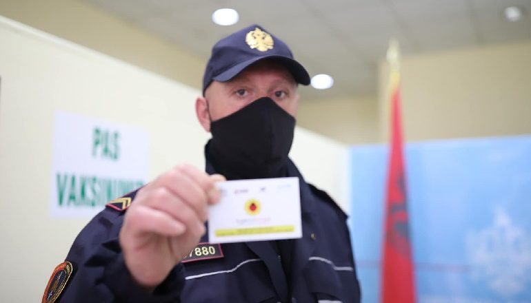 OBJEKTIVI 1 MILIONË VAKSINIME/ Manastirliu: Deri tani 20 mijë policë të vaksinuar kundër COVID